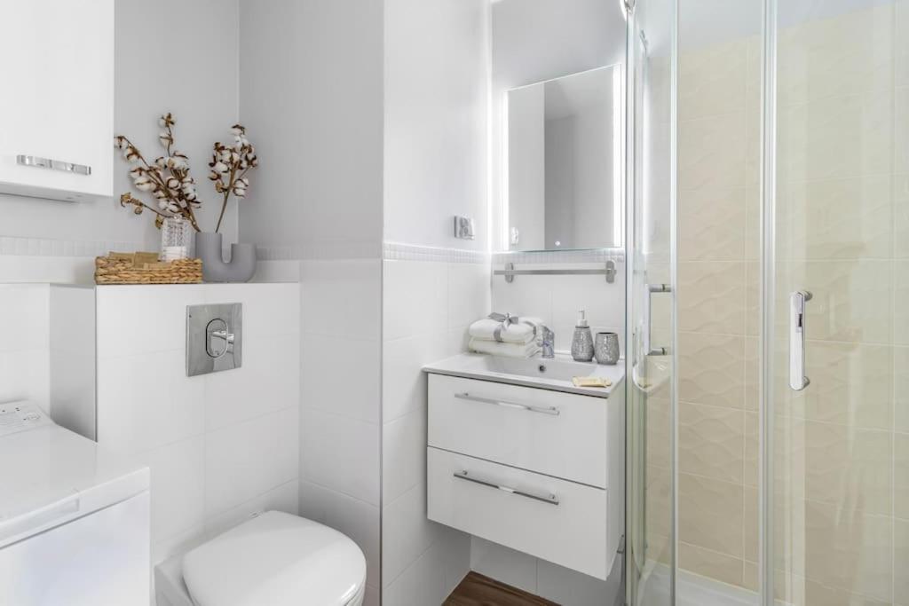Air-Conditioned Downtown Oasis On Foot To Central Station Metro Smarttv Wifi Varşovia Exterior foto