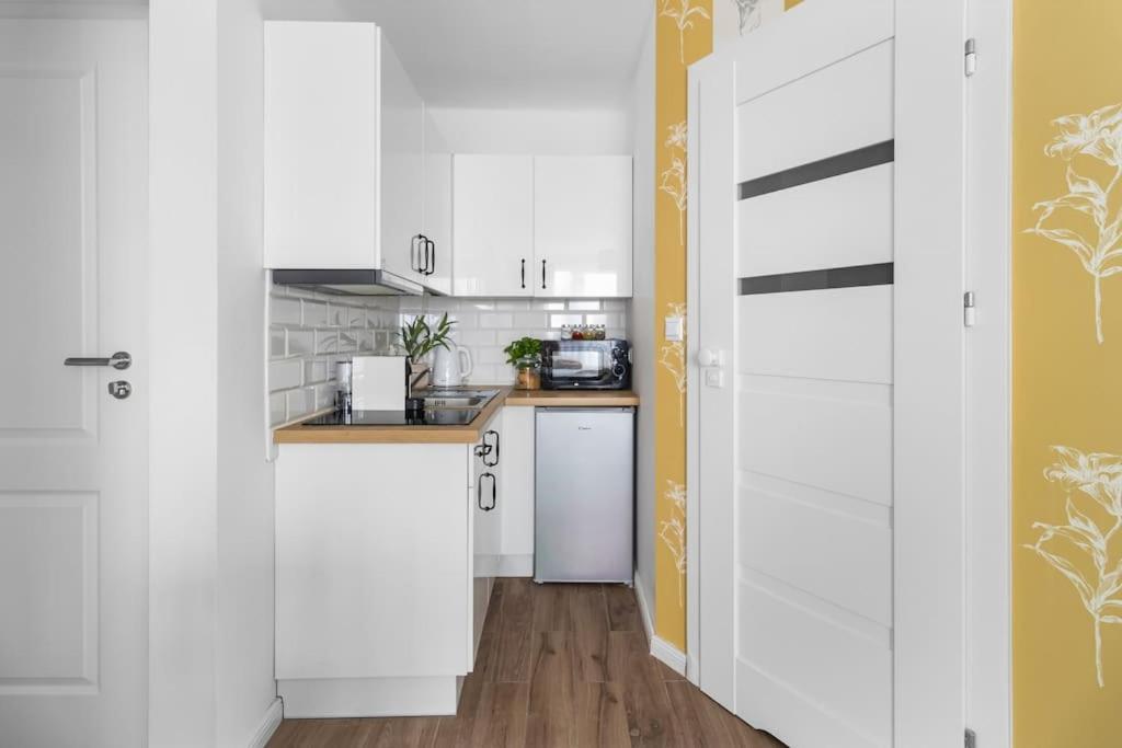 Air-Conditioned Downtown Oasis On Foot To Central Station Metro Smarttv Wifi Varşovia Exterior foto